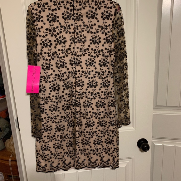 Betsy Johnson Embroidered Dress New w tags sz 8 - Picture 5 of 6